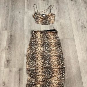 Fashion Nova 2 Piece Size L